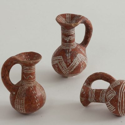 Red Polished miniature jugs (11823, 11826, 11825)