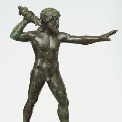 Xάλκινο ειδώλιο Διός Κεραύνειου. Από το ιερό του Διός στη Δωδώνη.  470-460 π.Χ. (Χ 16546).