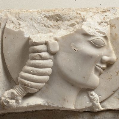 38
Part of a marble grave stele of an athlete, found in the Kerameikos, Athens.
ca. 550 BC.