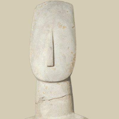 Female statue of the Early Cycladic folded-arm type;
Parian marble.
Amorgos, Early Cycladic II period (Keros-Syros Culture, 2800-2300 BC).