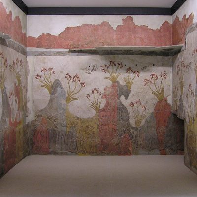 Τοιχογραφία της Άνοιξης. Πρόκειται για τη μοναδική τοιχογραφία του Ακρωτηρίου Θήρας που βρέθηκε ολόκληρη στη θέση της να κοσμεί τρεις τοίχους του ίδιου δωματίου. Δωμάτιο Δ2, Συγκρότημα Δ. Ακρωτήρι Θήρας, 16ος αι. π.Χ.