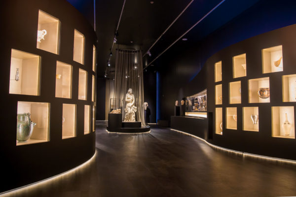 Closing of the Temporary Exhibition «The countless aspects of Beauty» at the National Archaeological Museum
